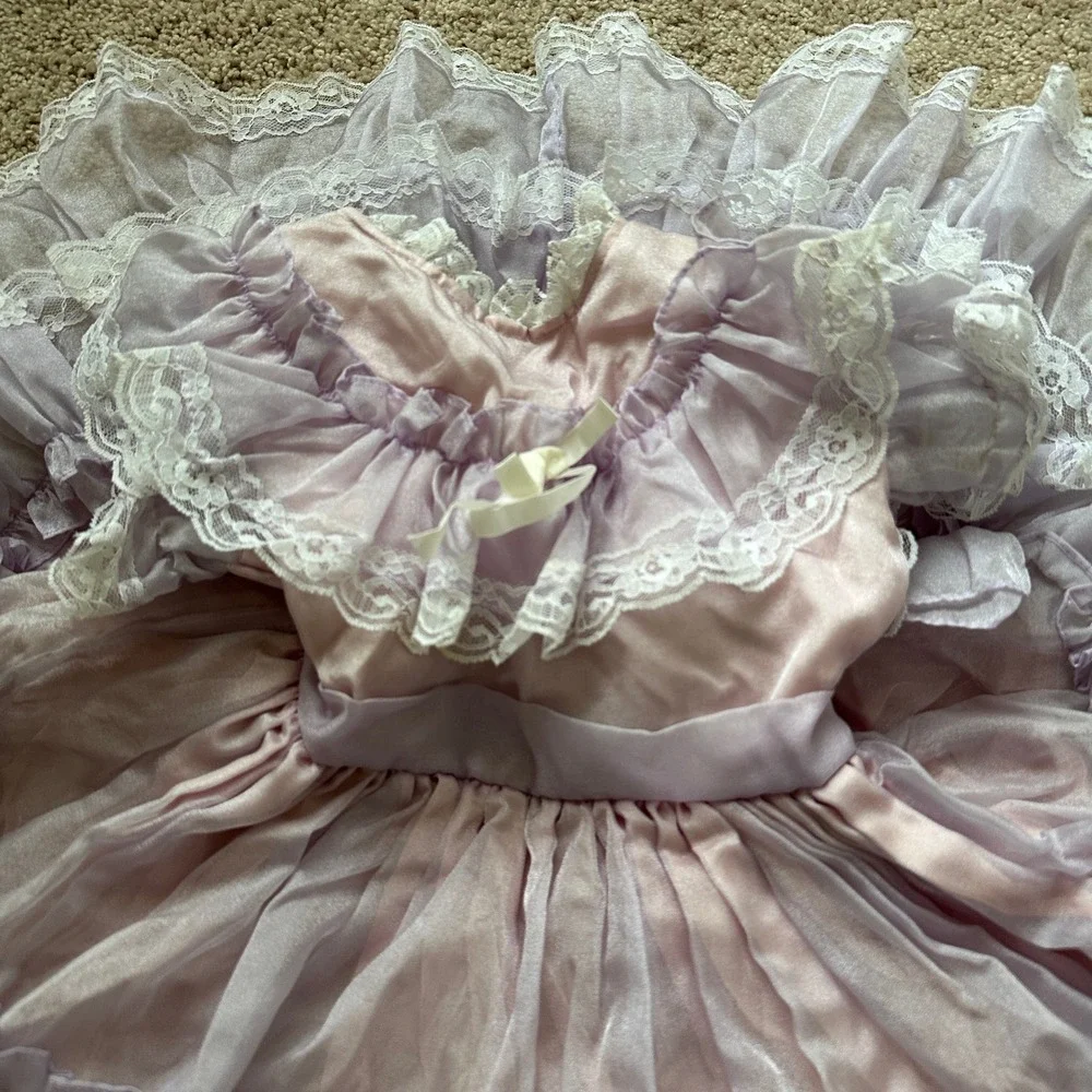 Unbranded organza tea